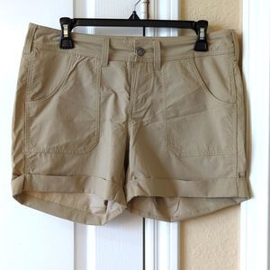 The North Face Shorts NWT